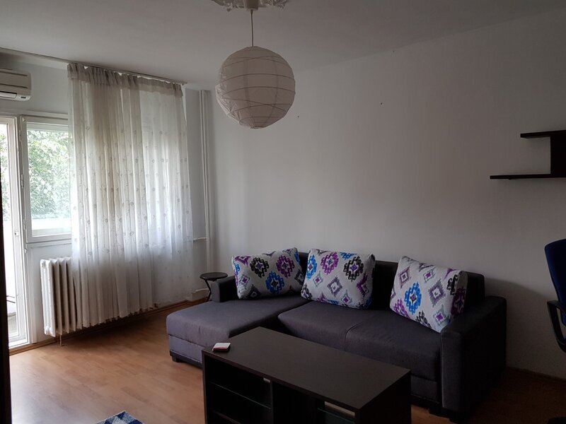 Bucur Obor, Calea Mosilor, stradal,